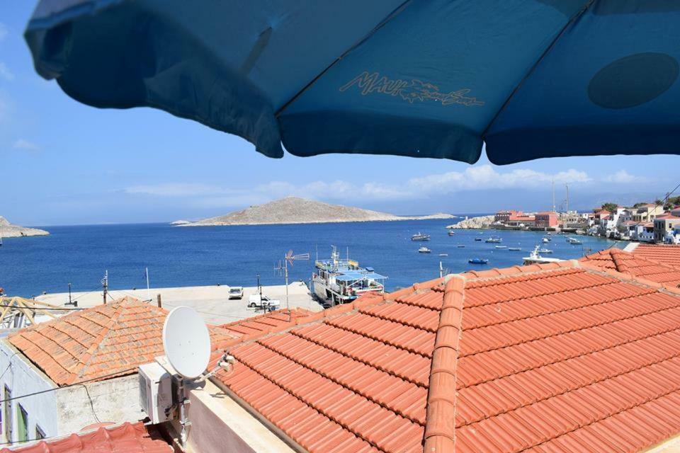 Occasus Room Chalki Town Esterno foto